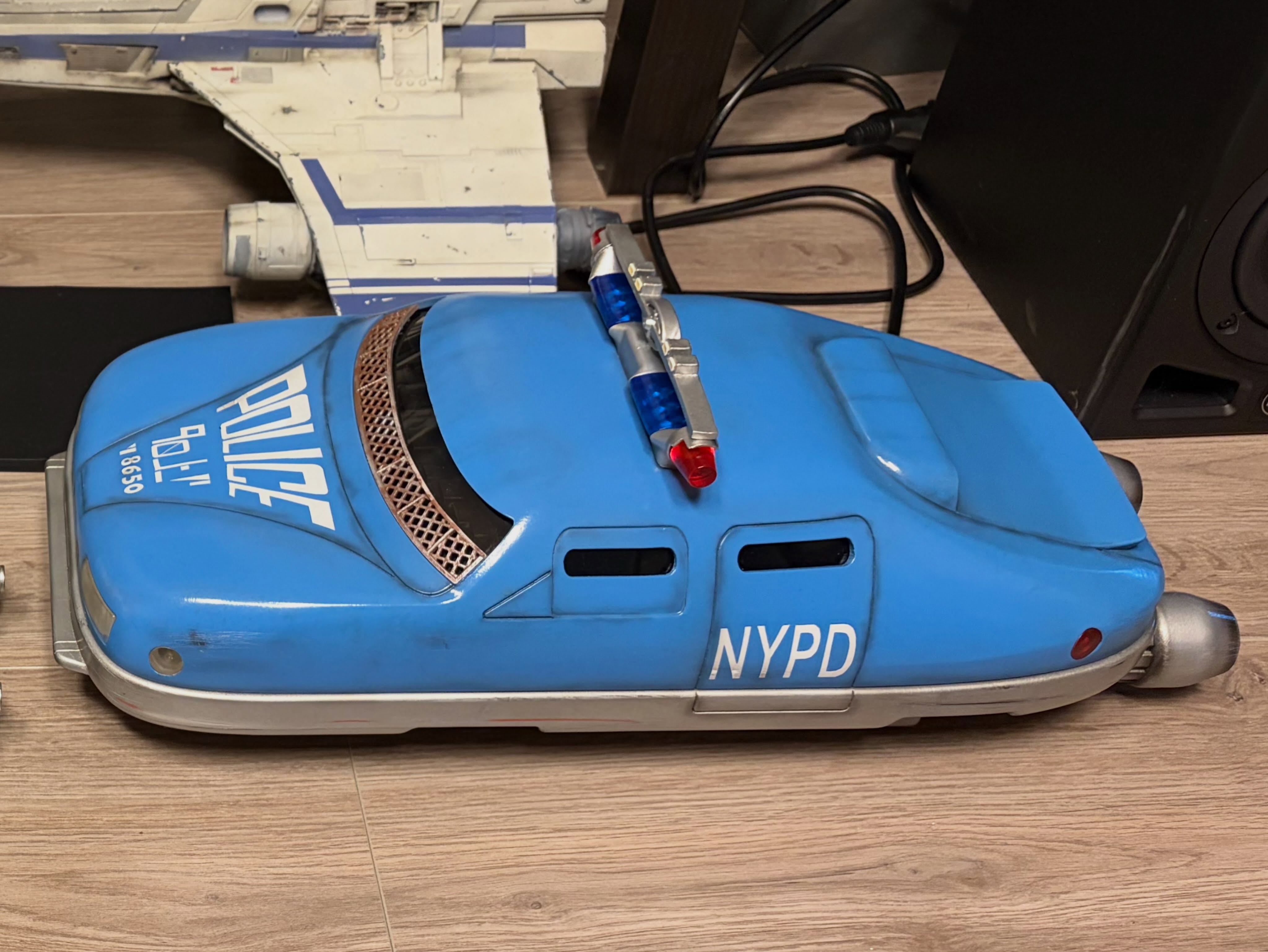 5th Element Taxi model with Tiny-FX lighting